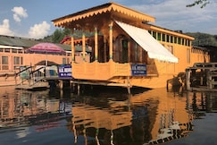 Houseboat Mehraj, Srinagar