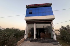 Hotel O Naroli Crossway Mathura Formerly Dev Residency, Mathura