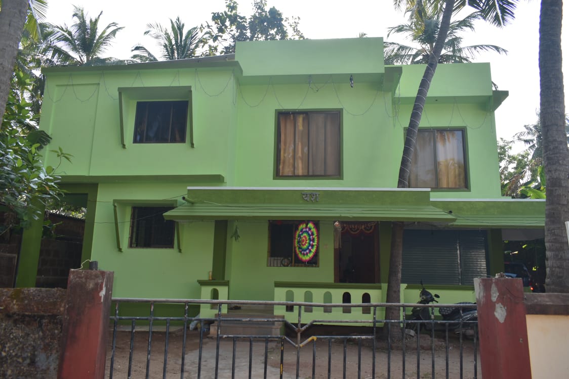 Yash Homestay - Tap to explore photos