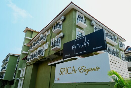 The Hillside Luxury Suites