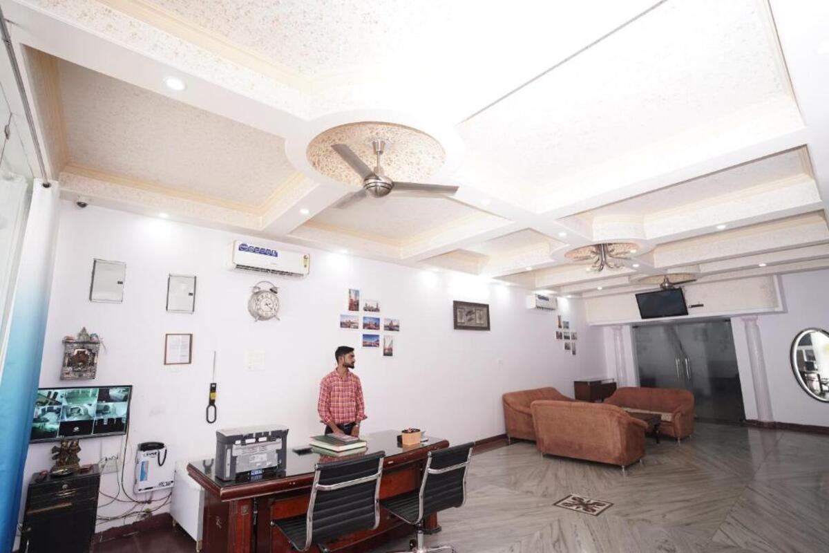 Hotel Lecston @Yashobhoomi Dwarka Sector 25 metro station - Tap to explore photos