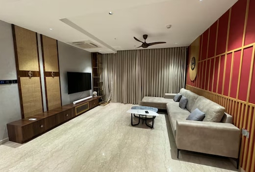 Urban oasis 3bhk luxurious by luxedowntown