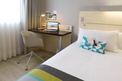 Holiday Inn Express Pamplona, Navarra