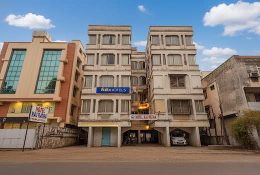FabHotel Raj Ratna - Nr. Ashram Road