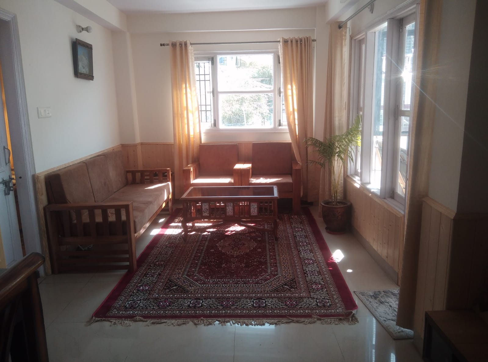 Jishas Homestay  Valleyview Open Balcony Near Mall - Tap to explore photos