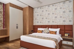 Royel En Casa near Delhi Airport, Delhi