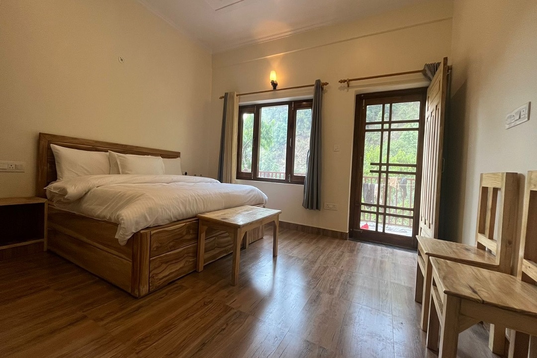 Peach Farmstay - Tap to explore photos