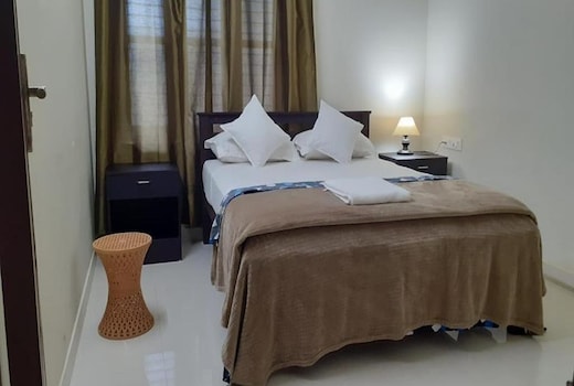 6BHK Apartment by Athrakkatu Enclave
