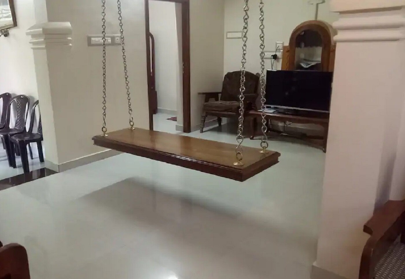 HomeStay at WhiteTown with Garden and Children Play Area - Tap to explore photos