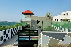 Vetrivel Mountain resorts, Yelagiri