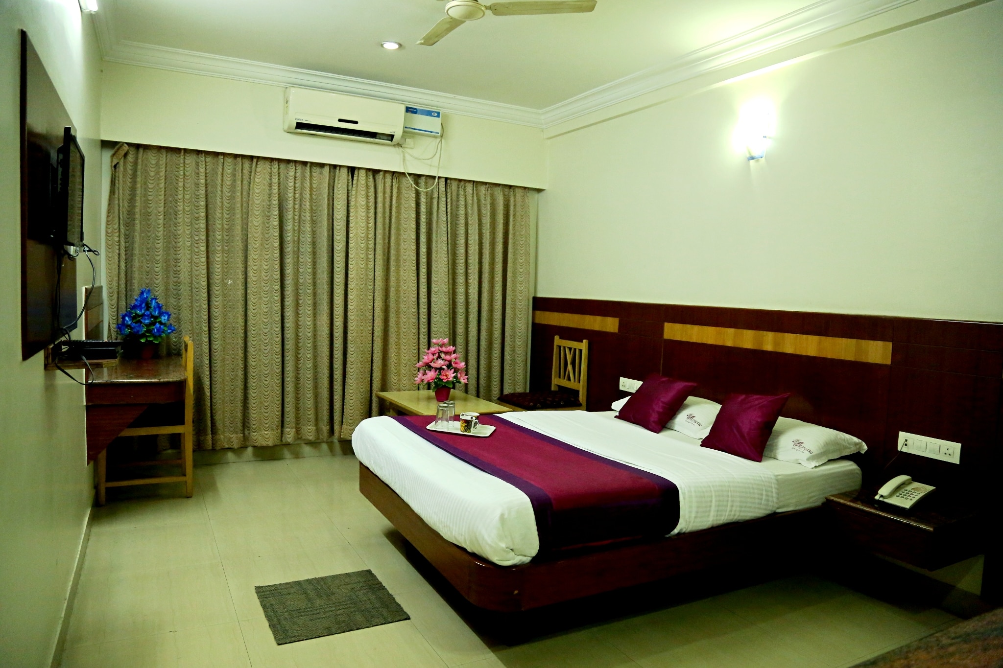Suntrupthi Residency - Tap to explore photos