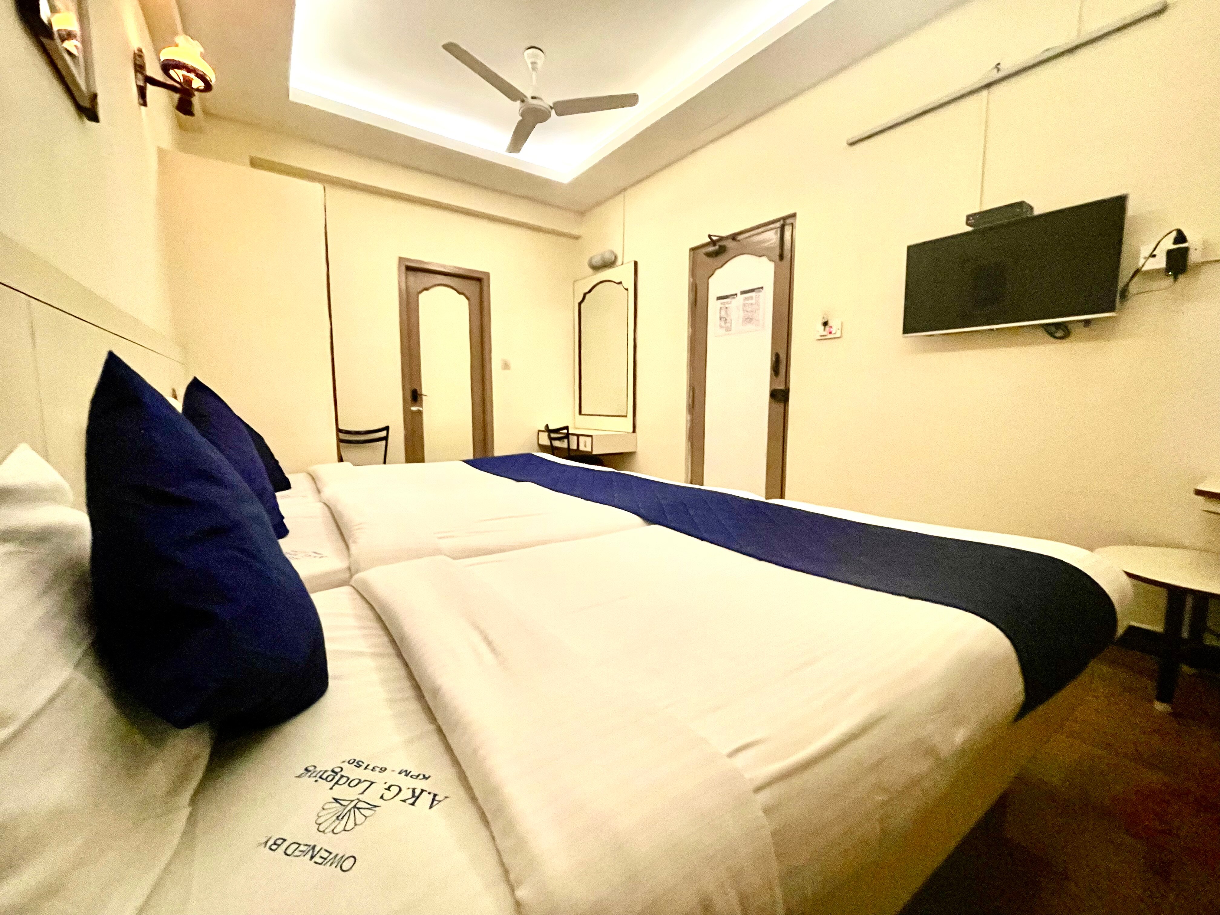 Akg Lodge Kanchipuram Hotel Free Cancellation Price Address Reviews