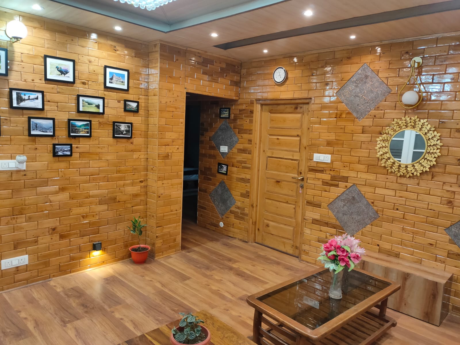 Shimla Abode - Tap to explore photos