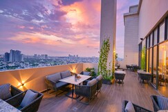 Rhythm Gurugram, Hotel & Suites, Sohna Road, Sector 68, Sohna