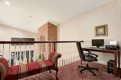 Days Inn by Wyndham Lisbon, Columbiana