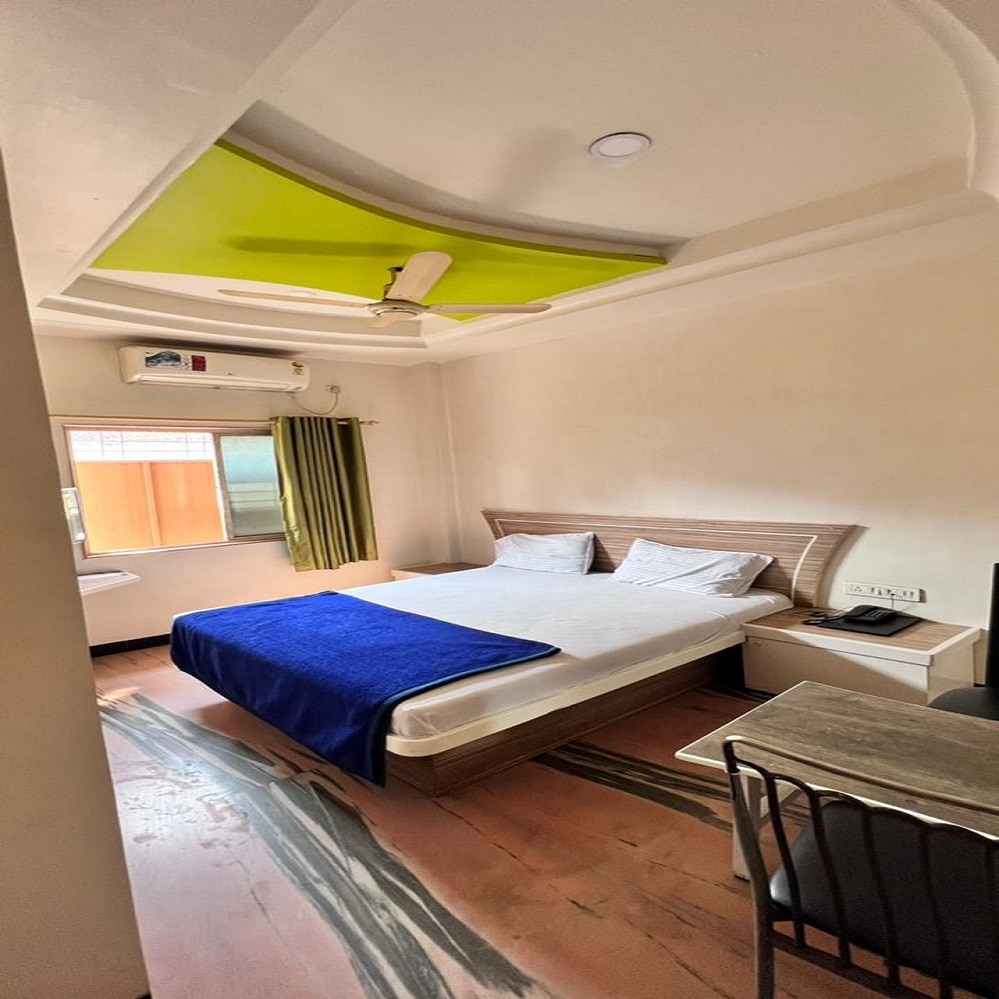 Hotel Saudagar - Tap to explore photos