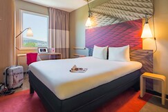 ibis Baden Neuenhof, Muri
