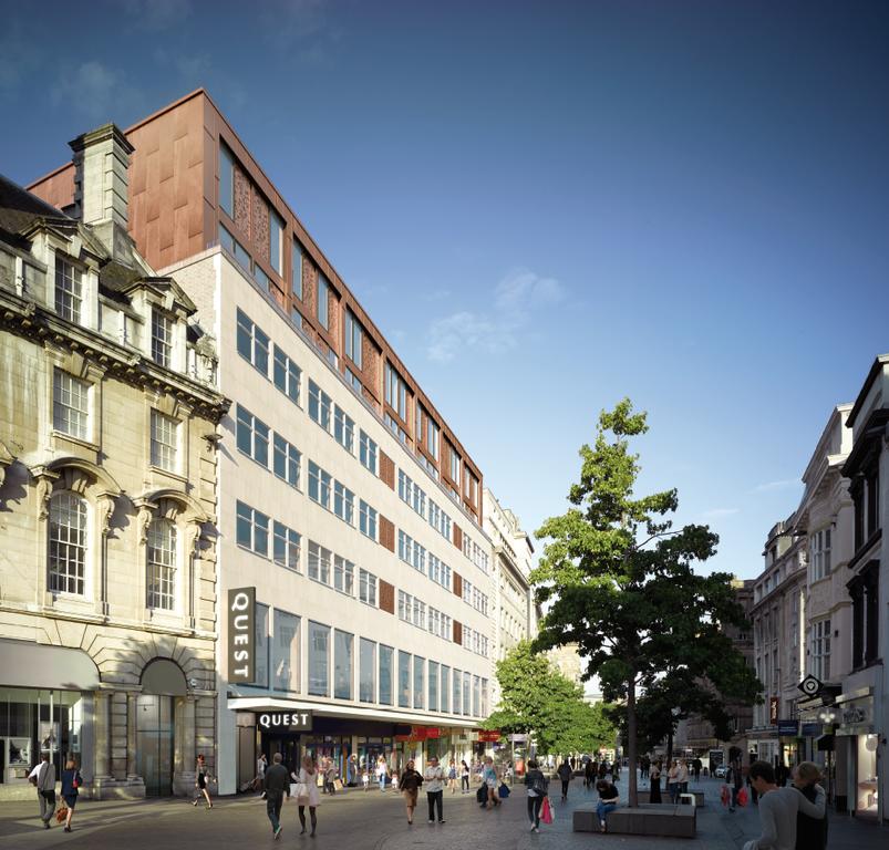 Get Liverpool City Centre Last Night Pictures