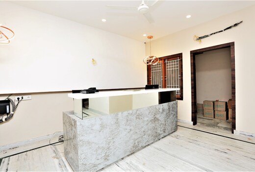 Hotel Krishna Plaza