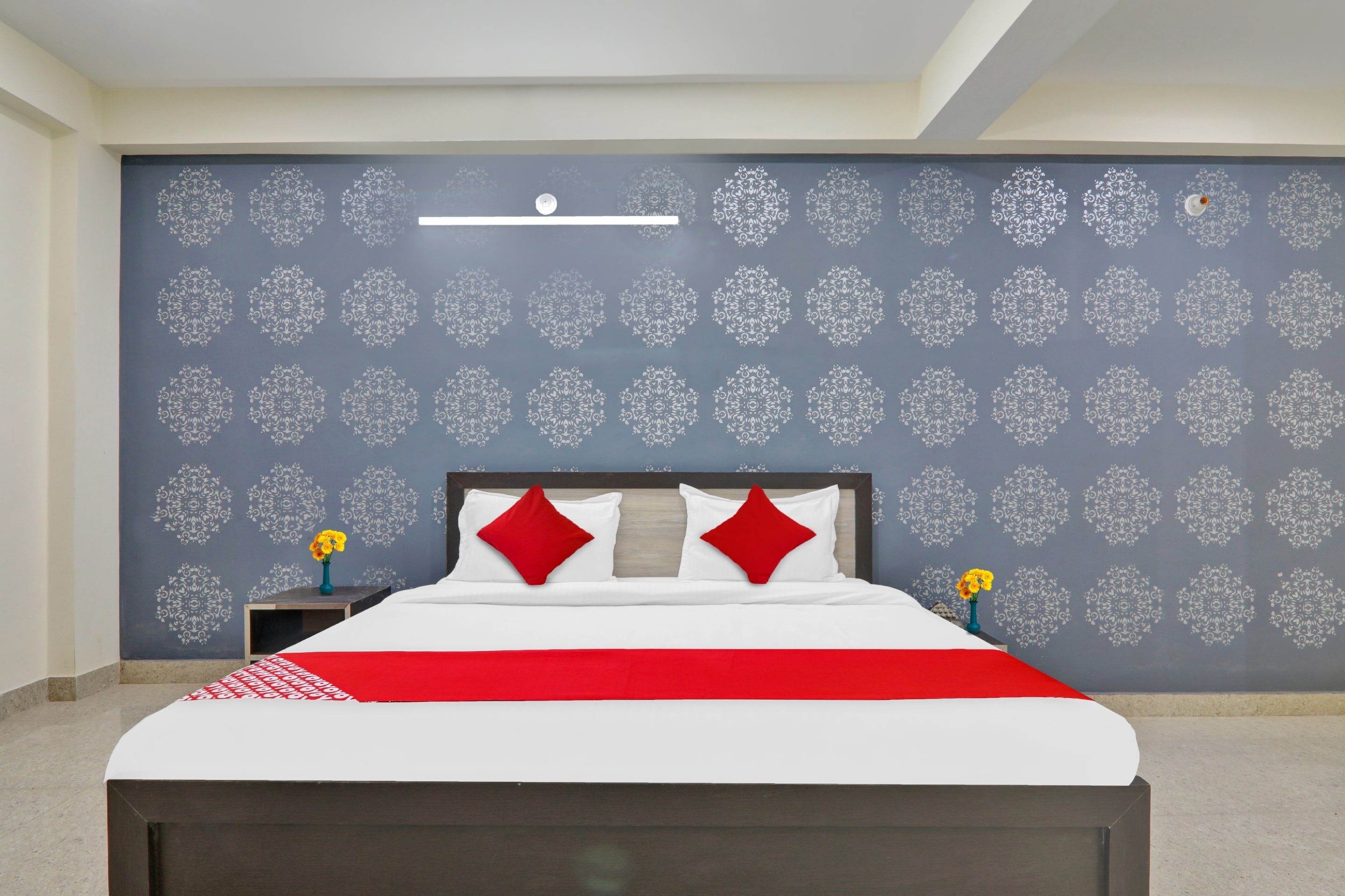OYO 808788 AMRENDRA INN - Tap to explore photos