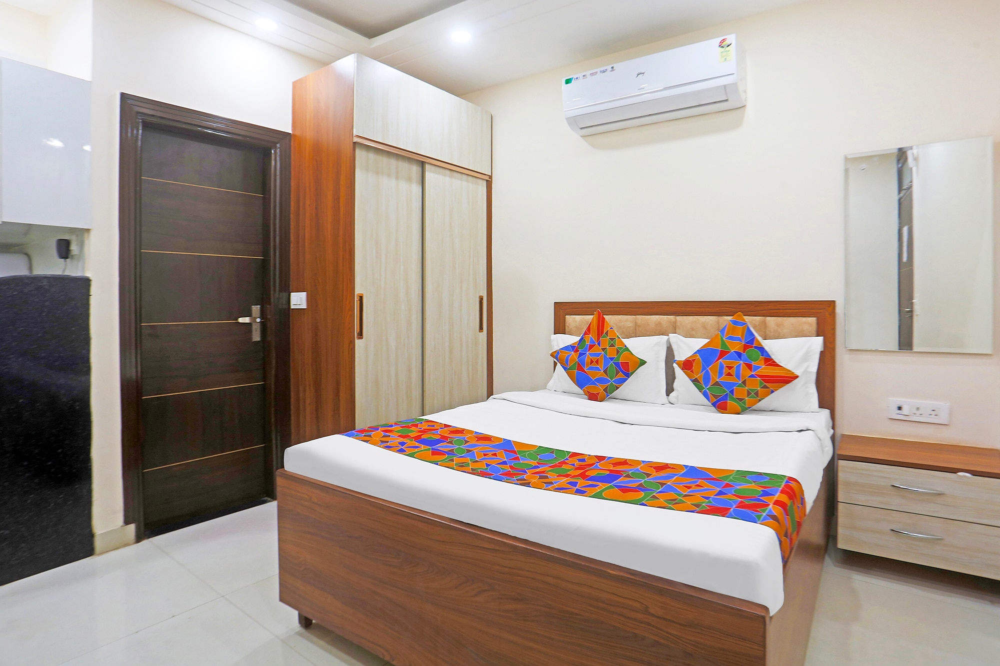 FabHotel The Hide Away - Near Skin Institute And School Of Dermatology - Tap to explore photos
