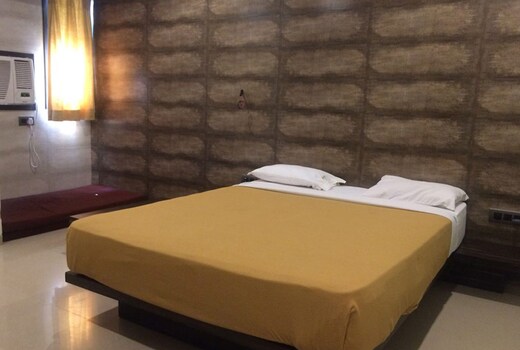 Discount  50  Off  Hotel Silver Shine India Queens Hotel Reviews