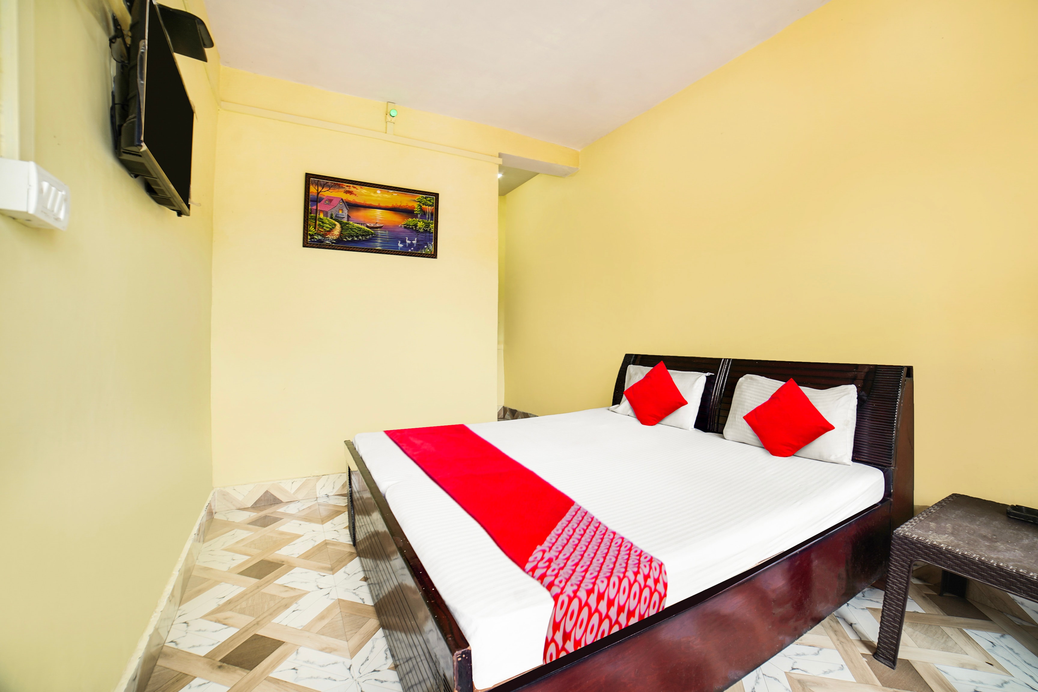 Hotel O Shiva Homestay - Tap to explore photos