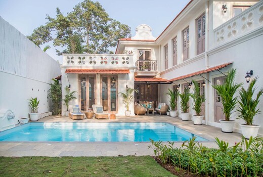 LohonoStays Monforte Villa D