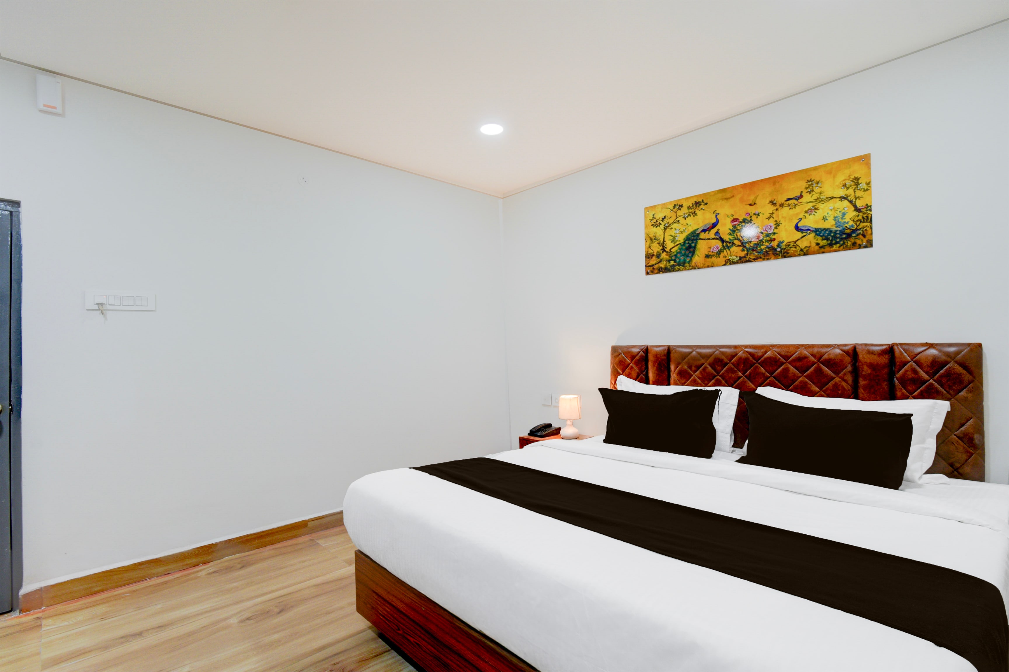 Super Townhouse Vanasthalipuram Near Deer National Park - Tap to explore photos