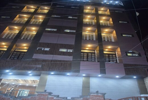 Hotel Four Seasons Varanasi Price Address Reviews