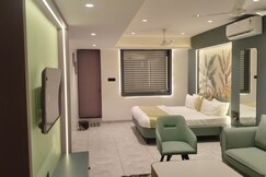 Hotel 4  Seasons, Surat