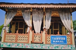 Houseboat Tanveer Mahal, Srinagar