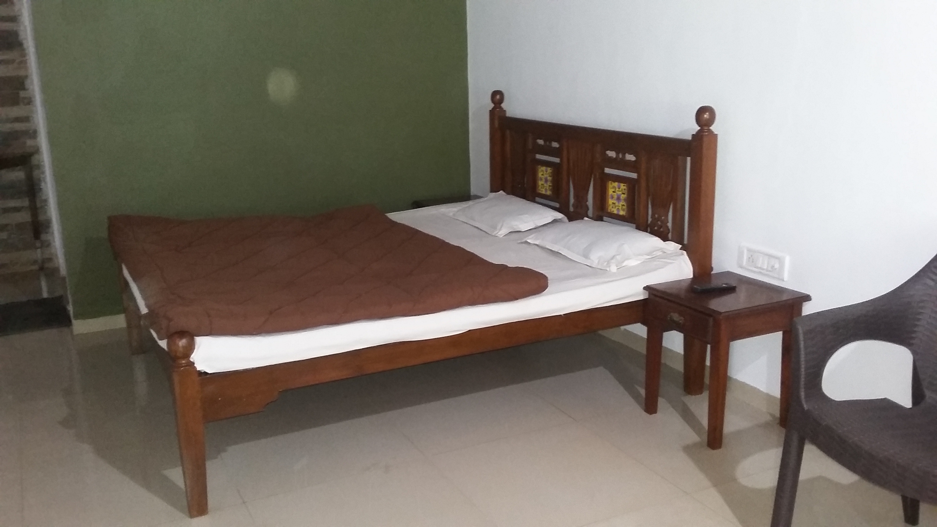 Kshitij Cottage | Rooms & Caretaker 2