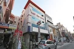 EAST INN HOTEL AT NIRMAN VIHAR METRO STATION., Delhi