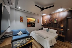 ShivPreet Stay Cozy Room with Balcony, Ujjain