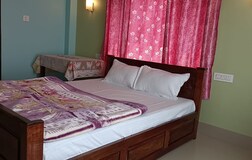 Flat with Kitchenette