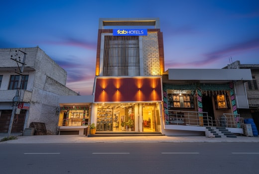 FabHotel Citi Residenci Nr. Banaras Railway Station