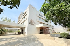 The Parterre, Sanand