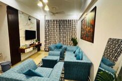 Aashvistays, Varanasi
