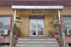 Hotel R S Palace, Maunath Bhanjan