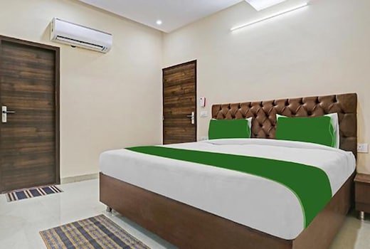 FabHotel Mannat Bhera Enclave