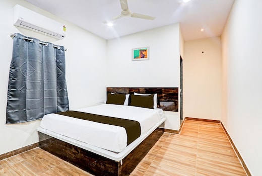 Hotel O RB @ KOMPALLY