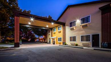 Best Western Plus Meridian - Tap to explore photos