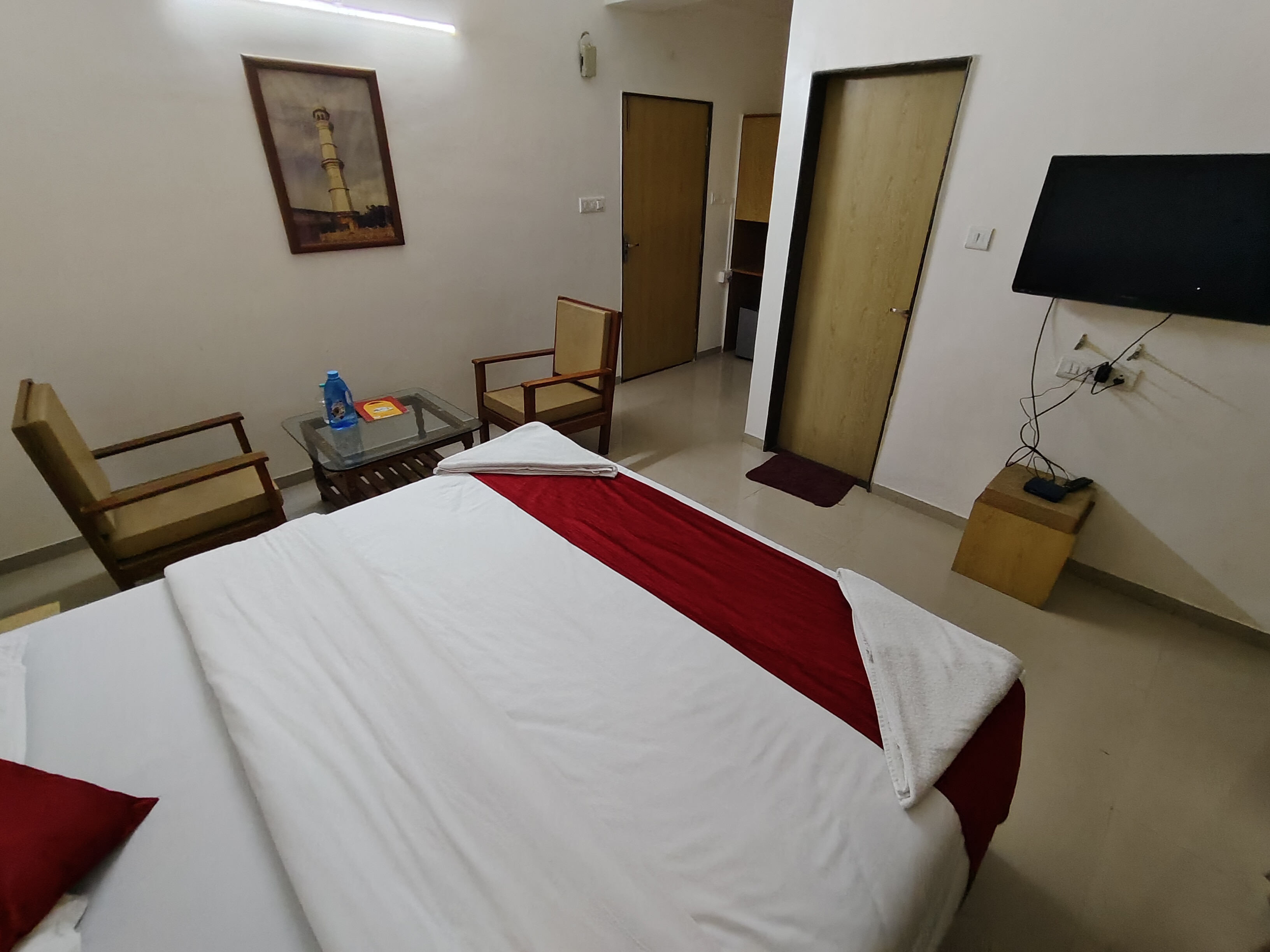 Rajasthani Rajwadi Hotel & Restaurant