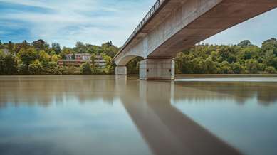 Best Western Bridge Hotel Lyon East - Tap to explore photos