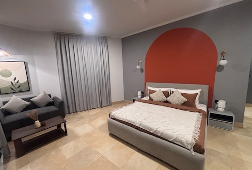 BedChambers Serviced Apartments | Near Golf Course Road