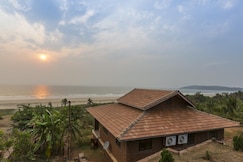 Beachfront Villas & Cottages | Rooms in a Homestay, Ganpatipule