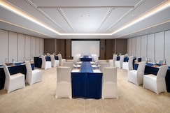 Yuexiu Hotel Guangzhou, Curio Collection by Hilton, Guangzhou