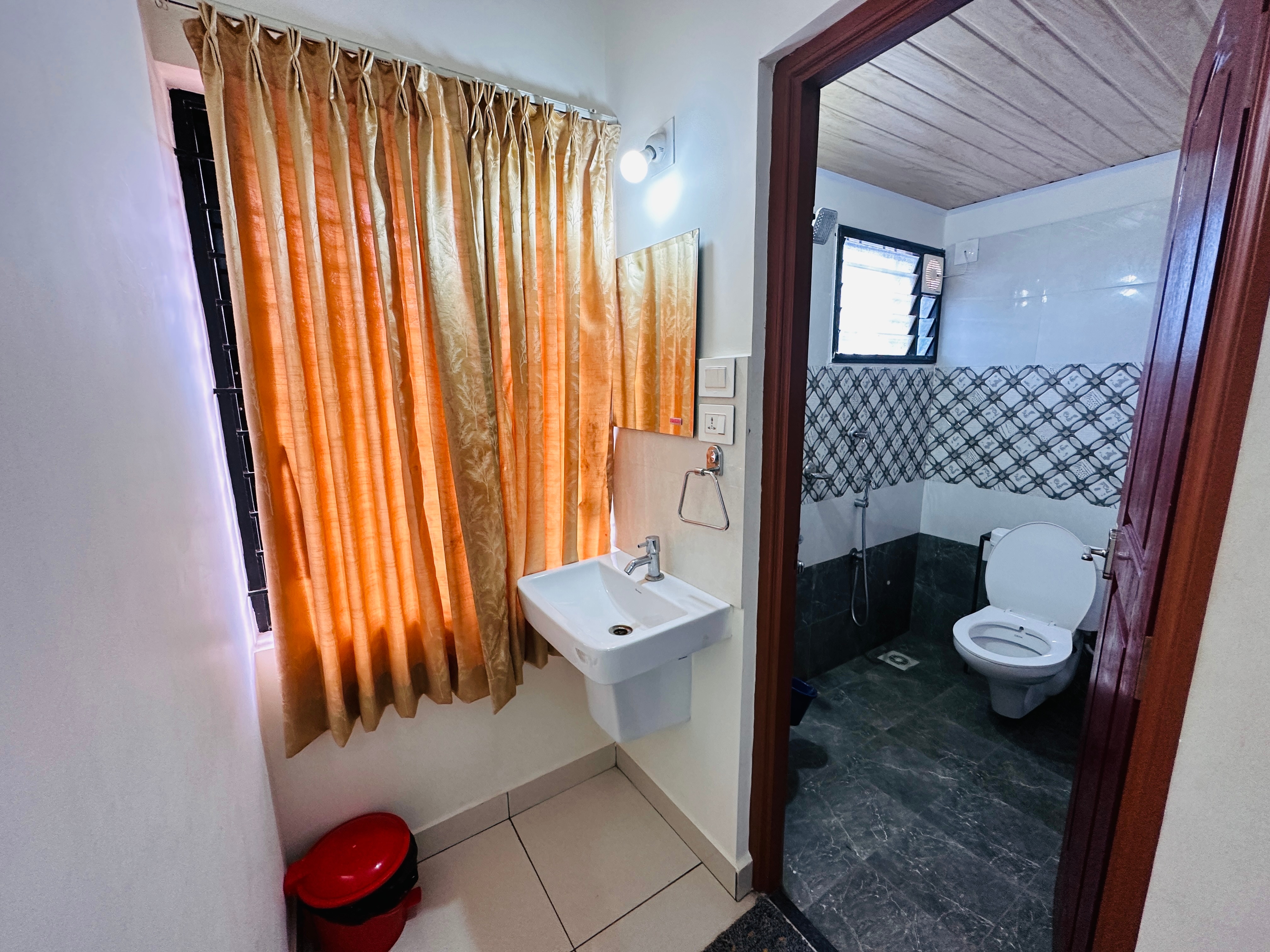 KAUSTHUBHA  RESIDENCY - Tap to explore photos