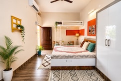 Varanasi Heritage Suite with Loft Bed, Kitchen & AC Near BSBS railway station, Varanasi